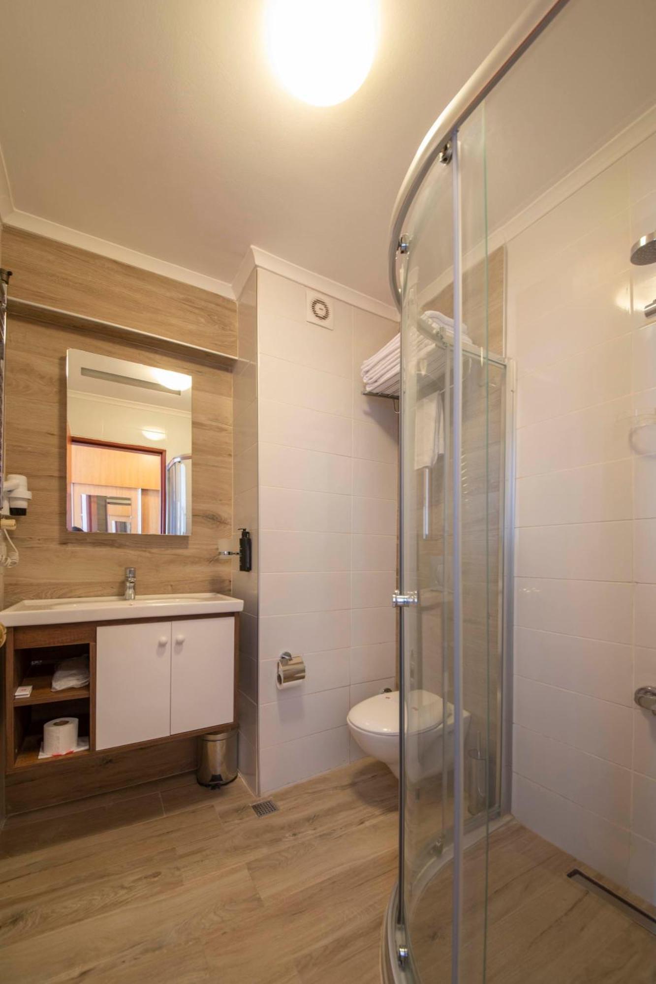 çanak Hotel 3*